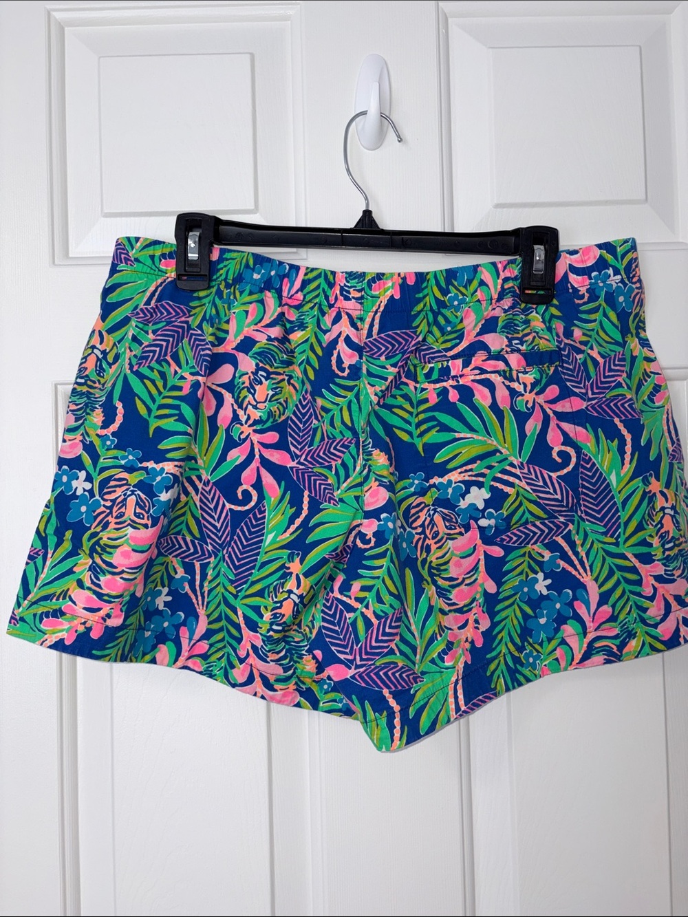 Lilly Pulitzer Ocean View Shorts Borealis Blue How You Like Me Prowl Size L - Picture 3 of 3